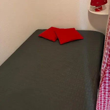 Centre De Luchon, Entre Les Thermes Et Les Remontees Mecaniques Bagneres-de-Luchon