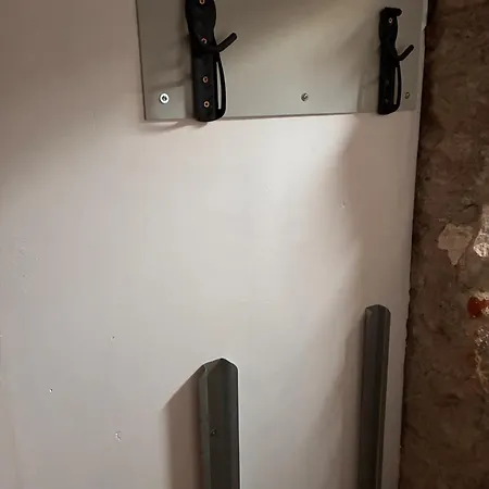 Centre De Luchon, Entre Les Thermes Et Les Remontees Mecaniques *